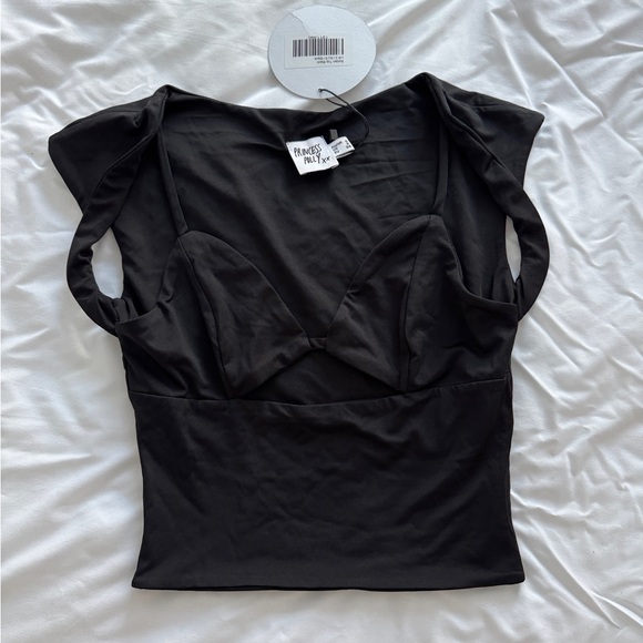 Princess Polly crop top - Picture 2 of 4